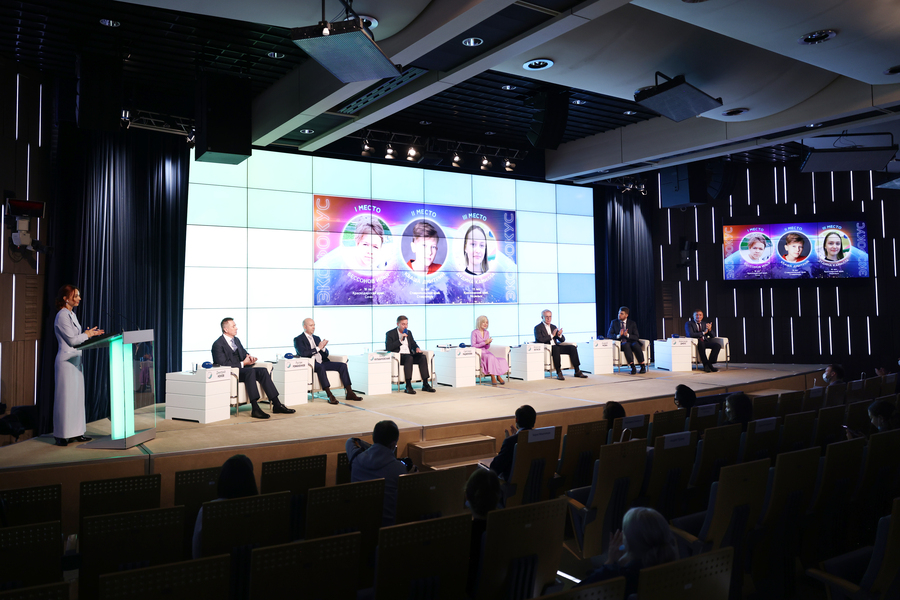 During six months the organizers of the award received 9.5 thousand applications, as a result, on November 25, the expert committee awarded almost 200 people in 12 categories. 