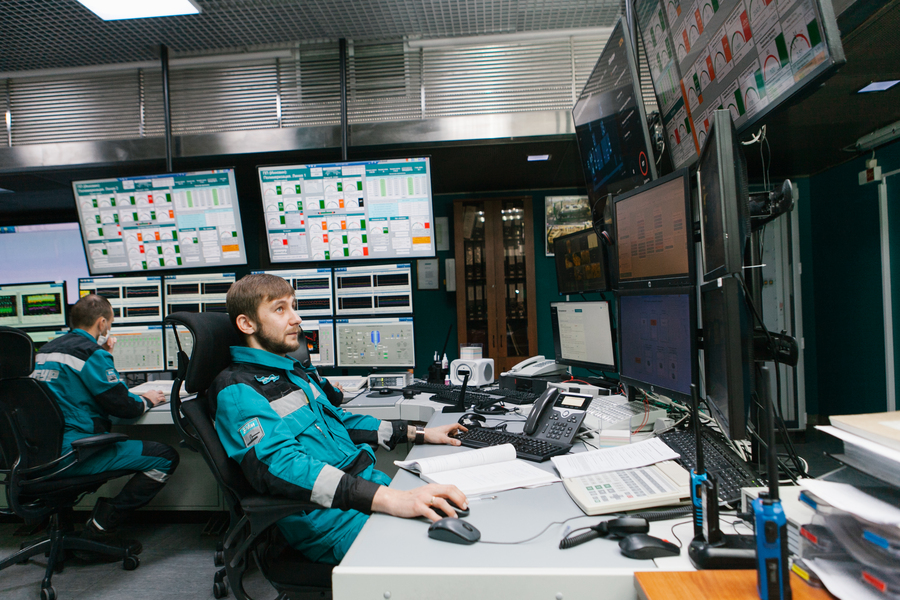 In total, more than 70 employees have passed through the ECONS implementation team. Some are still implementing and developing the solution, while others, having gained experience and knowledge, have returned to production in new roles with more responsibility and a wider range of tasks. 